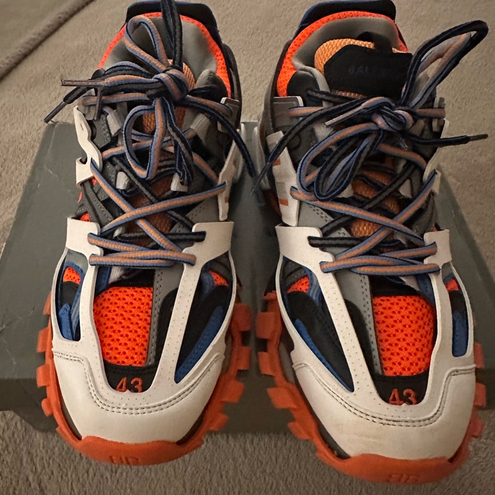 Balenciaga Track 2 Sneaker - Picture 2 of 6